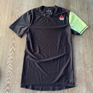 Mens Reebok CrossFit compression shirt - size L